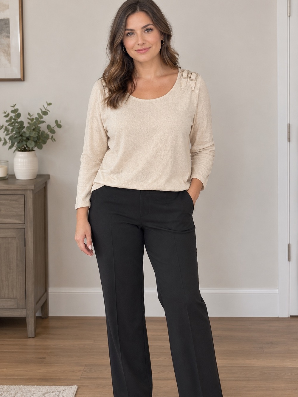 89th and Madison Women's Med Cream Long Sleeve Scoop Neck Top Shoulder Buckle